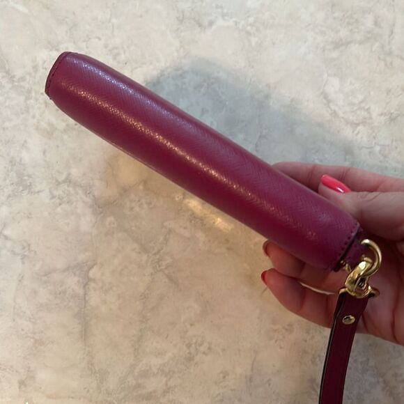 Michael Kors zip around wallet - Picture 5 of 7